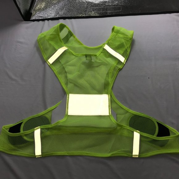 NWT NATHAN Streak Reflective Vest Running Hi Vis Visibility Yellow - Picture 14 of 16